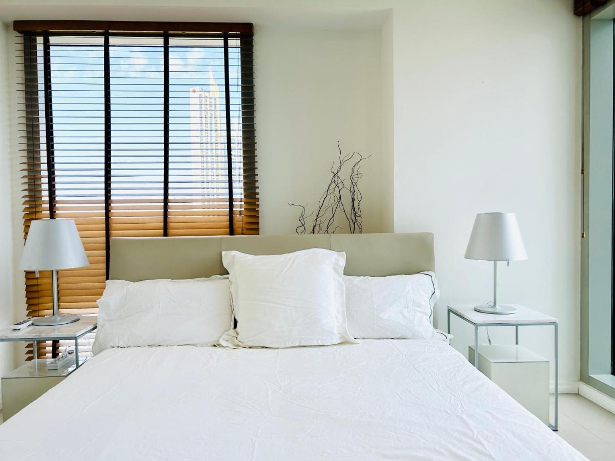 Apartment The River Luxury Two Bedrooms Bangkok