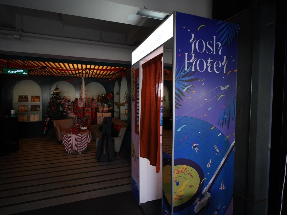 Khách sạn Josh