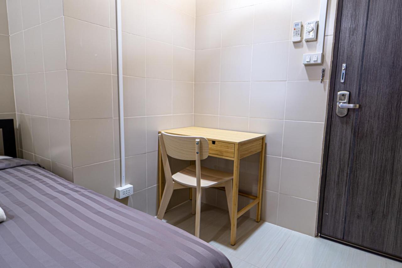 Lo-ha Guest House, Contactless Check-in * Bangkok