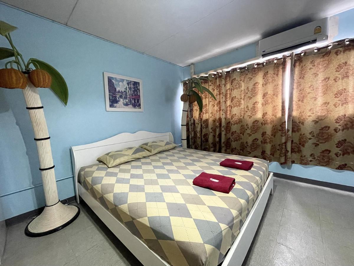Popular C3 Muangthong By Miles Apartment Bangkok