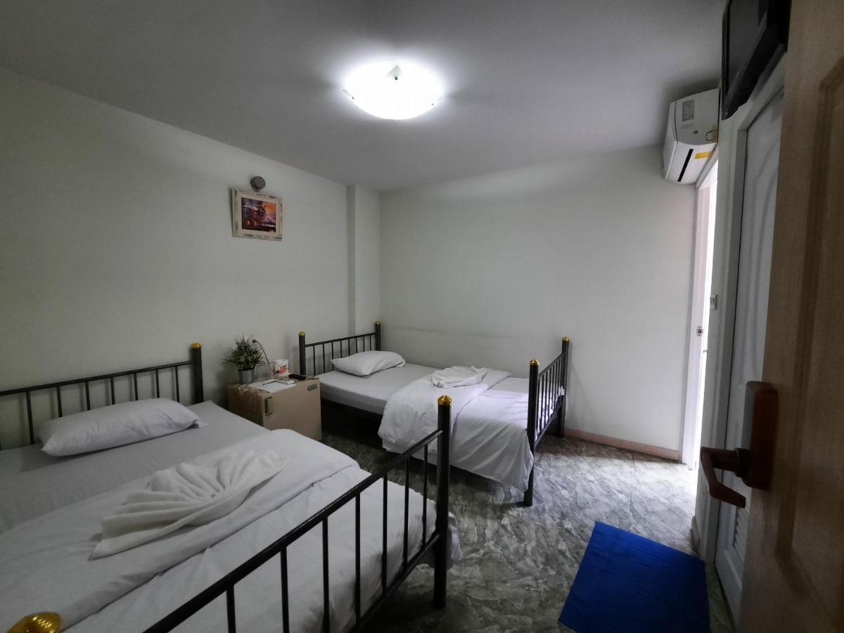 Sp Park Thaphra Hotel