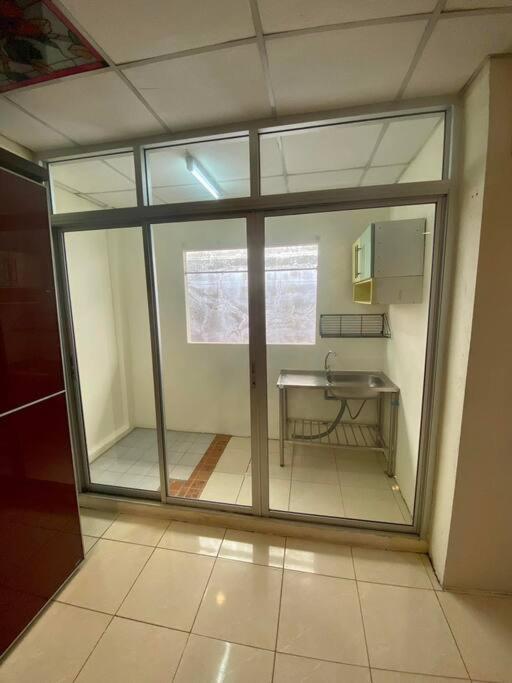 Ratanawong Place 521 Apartment Bangkok