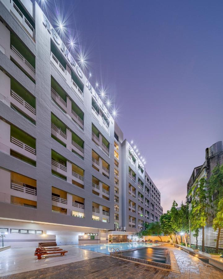 At 115 By Rompo Hotell Bangkok