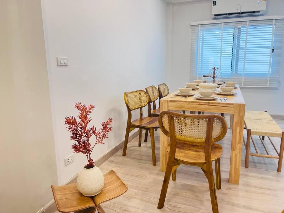 Villaer Bkk Villa/huaikwang China Twon Bangkok