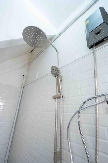 Rumah liburan Townhome W/ Workstation-2mins To Food-fun-metro Bangkok