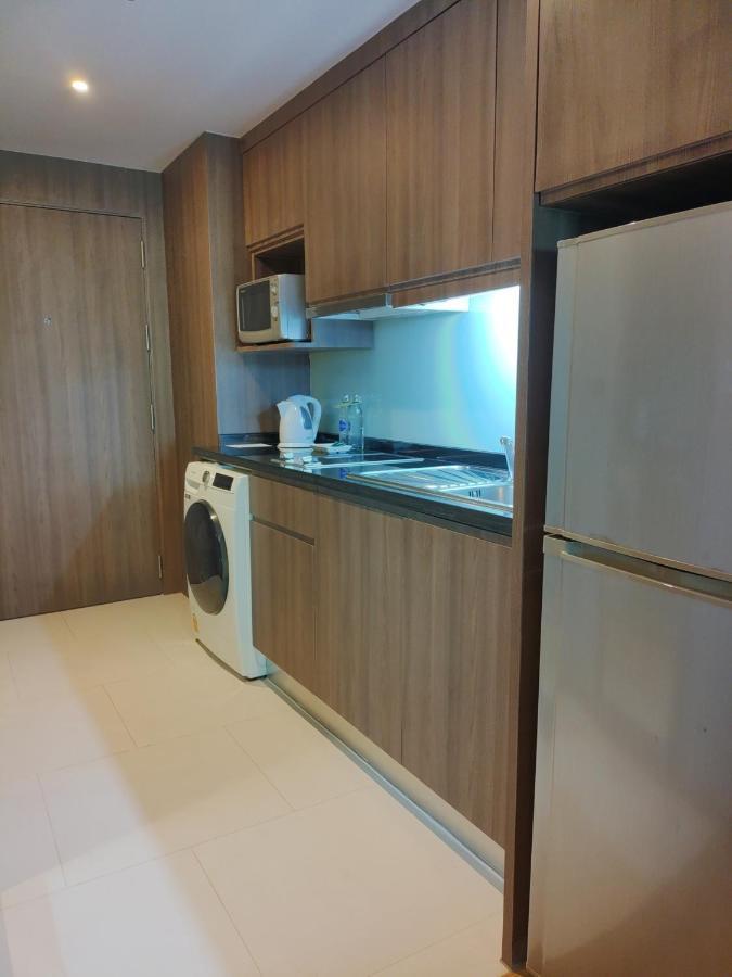 Hotel Novotel Living Sukhumvit Legacy 4*