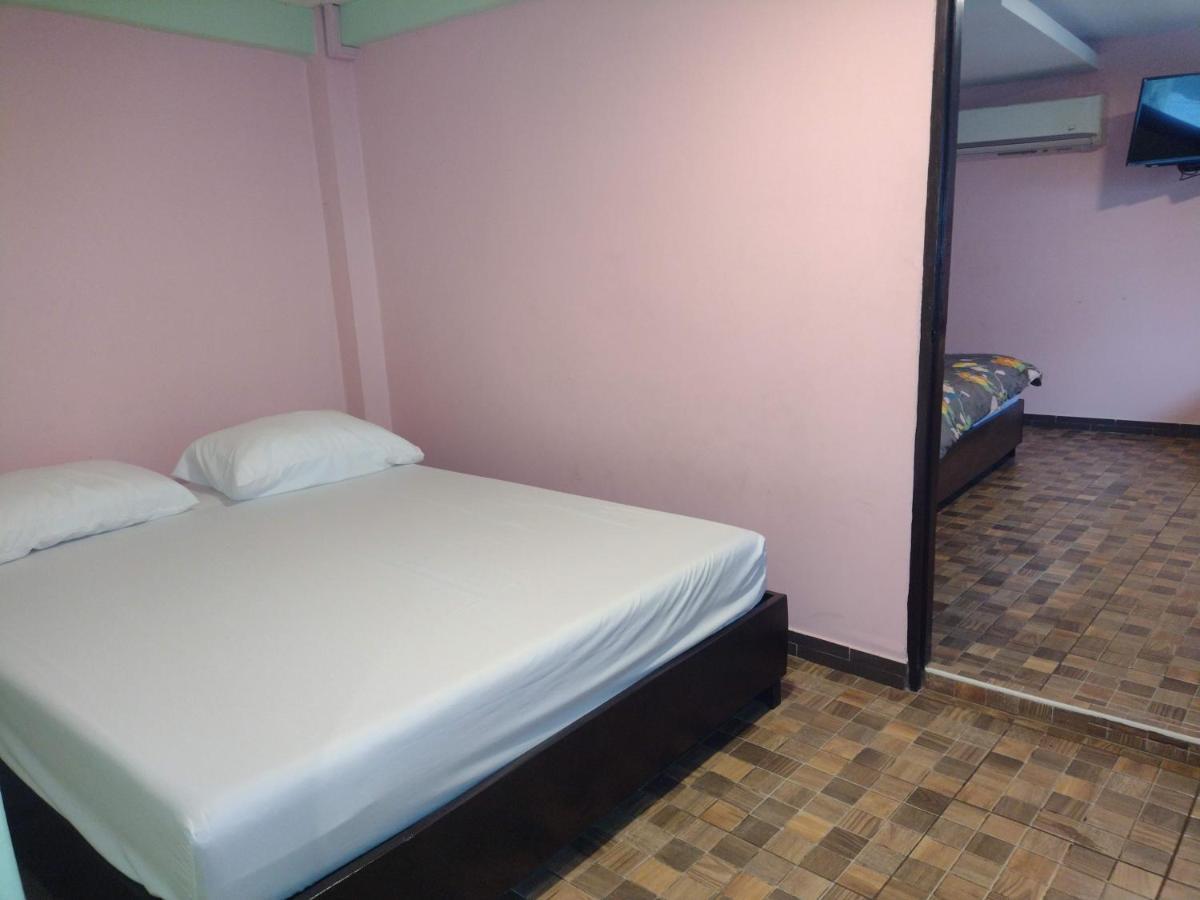 Friendly - Dmk Airport เฟรนด์ลี่ ดอนเมือง Hostel Bangkok