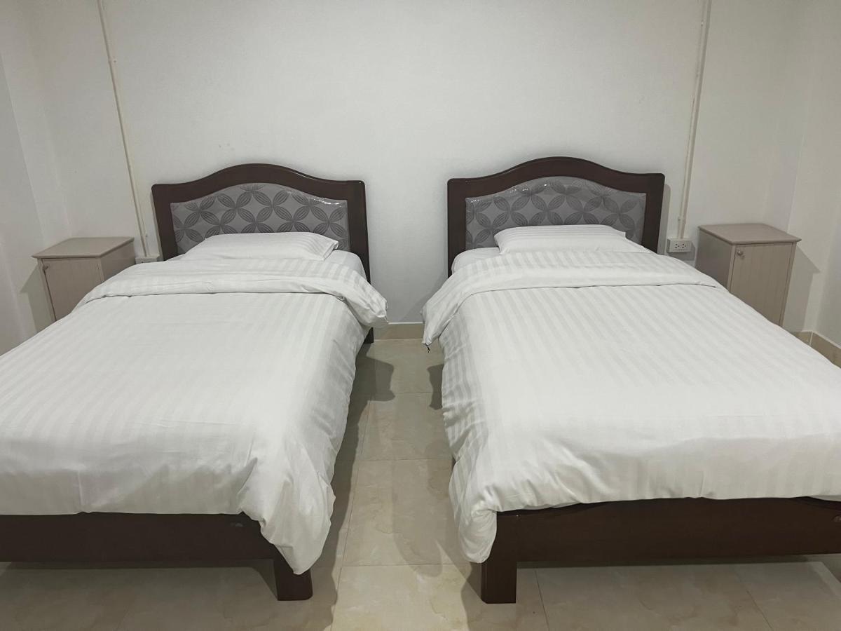 Mall Hotel 3*