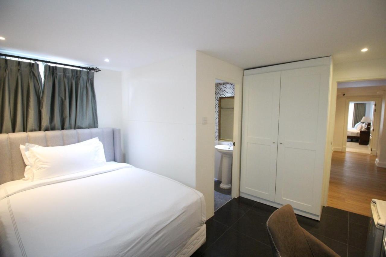 Apartahotel Sasha House *