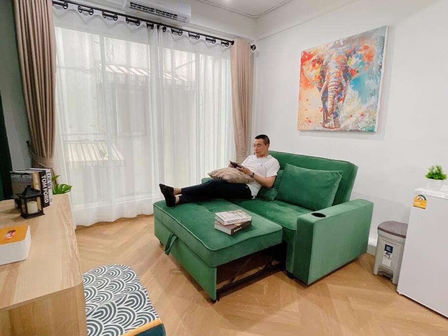 Entire Floor,decorated Cozy Home,near Grand Palace Apartment *