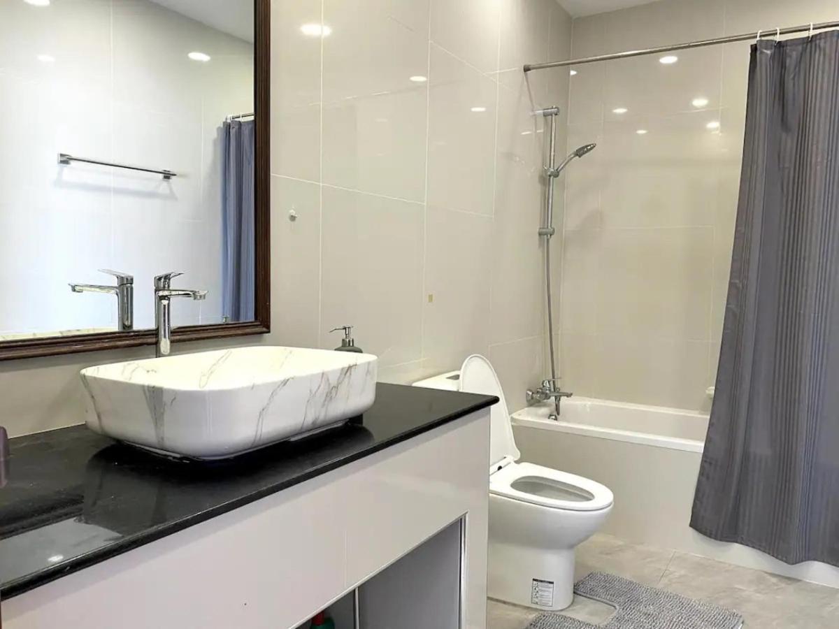 3 Bedroom Panoramic Penthouse With Kitchen Pangsapuri Bangkok
