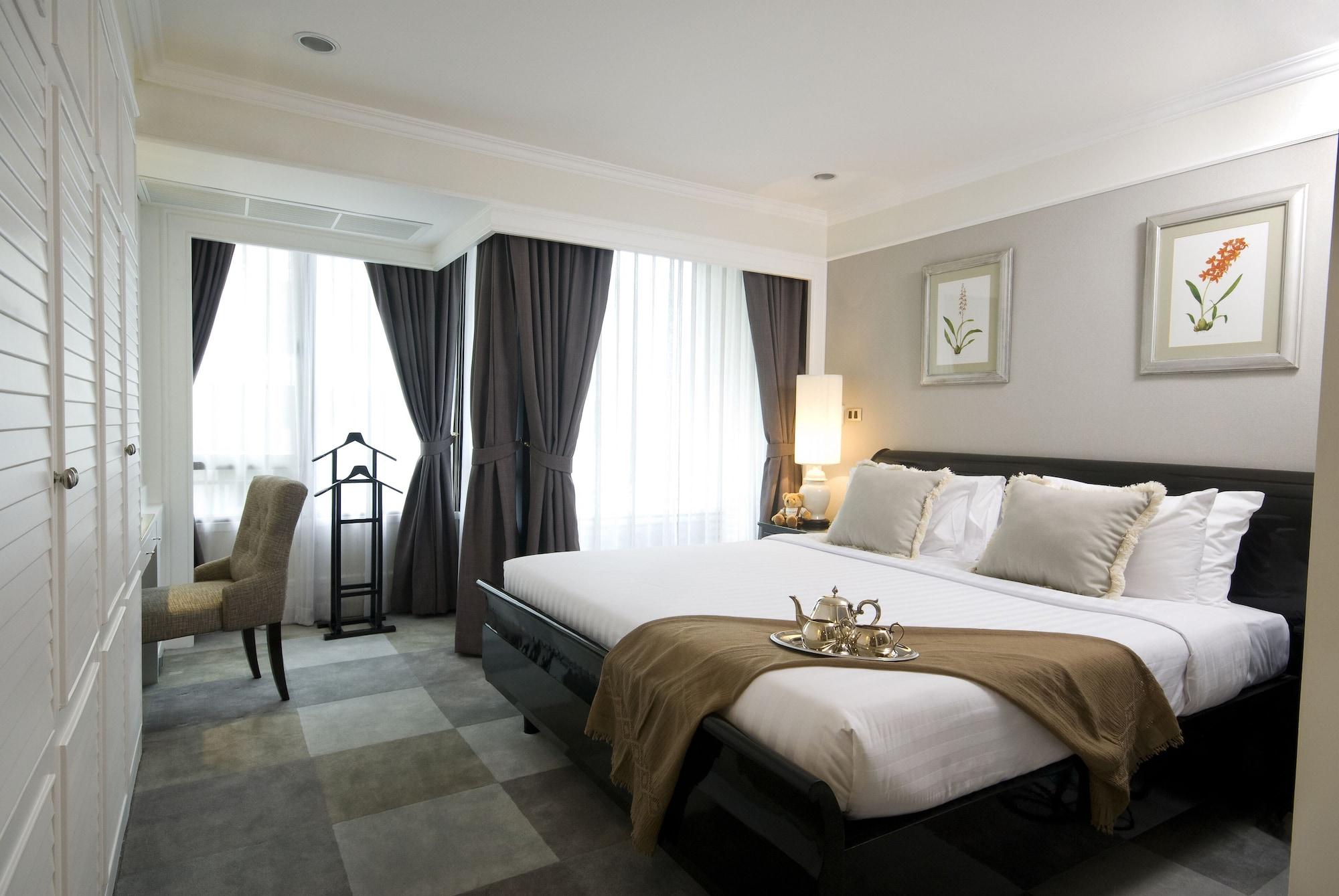 Cape House Langsuan Hotel