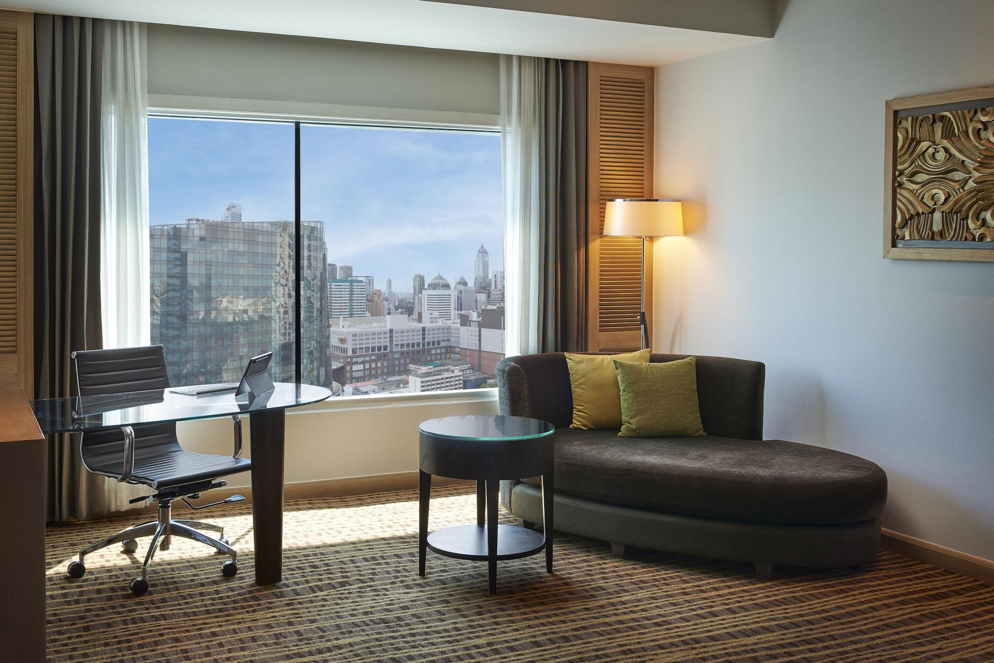 Amari Khách sạn 5*
