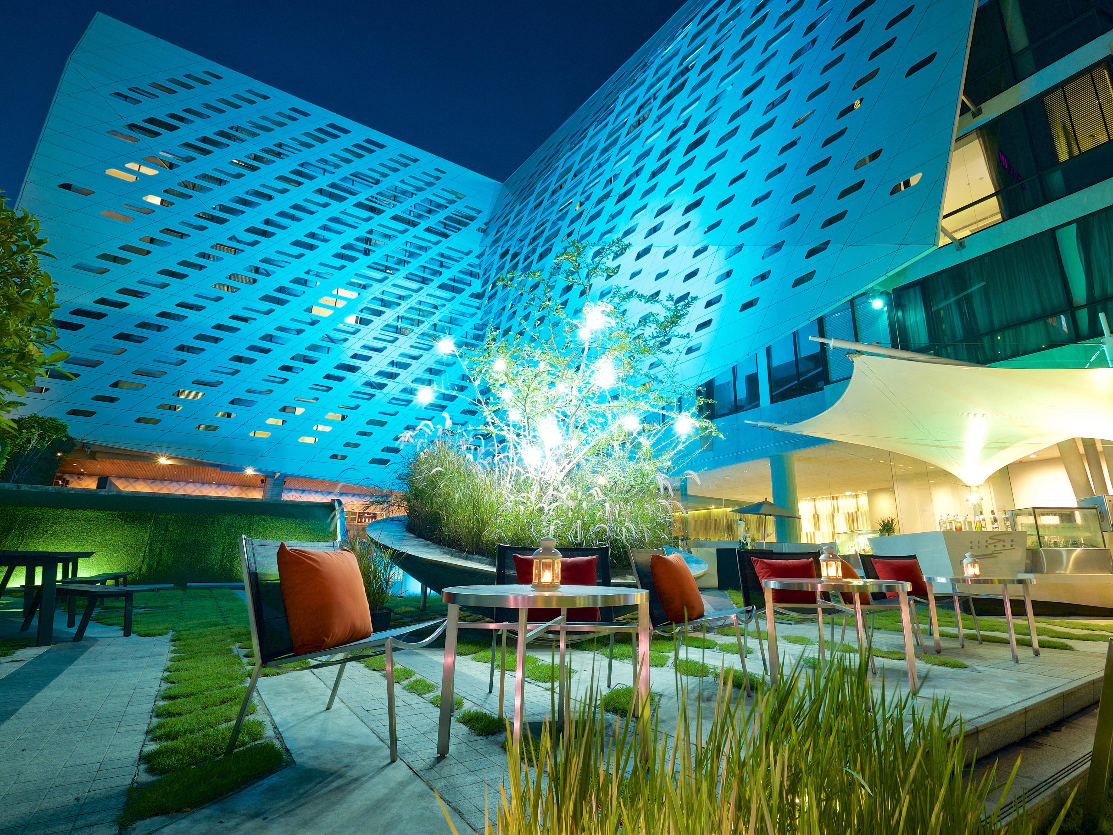 Lit Hotel