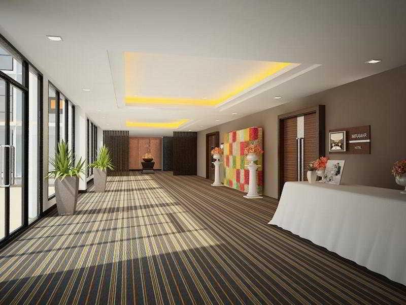 Khách sạn Miramar 4*