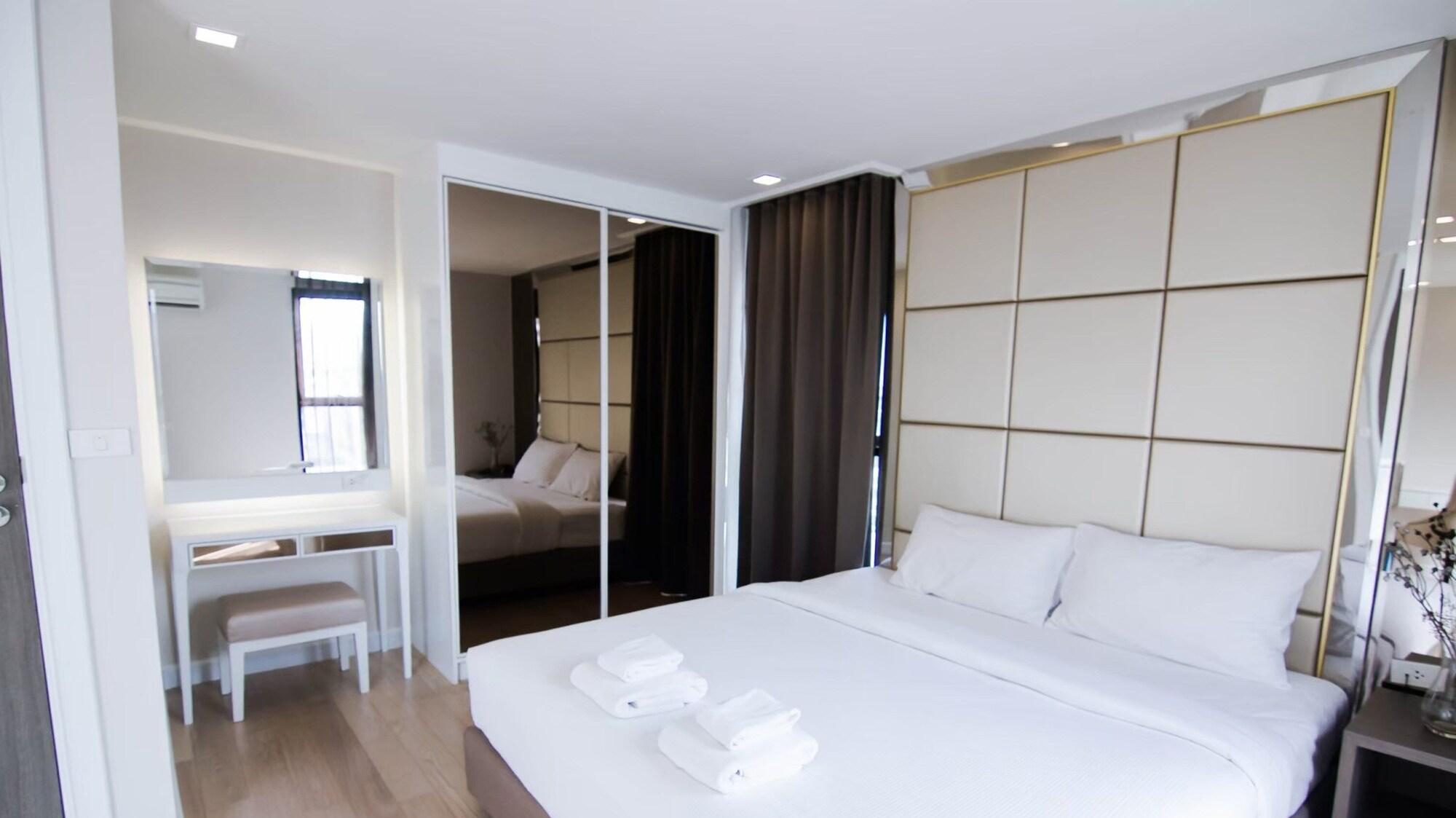 Hotel Hope Land Sukhumvit 8 4*