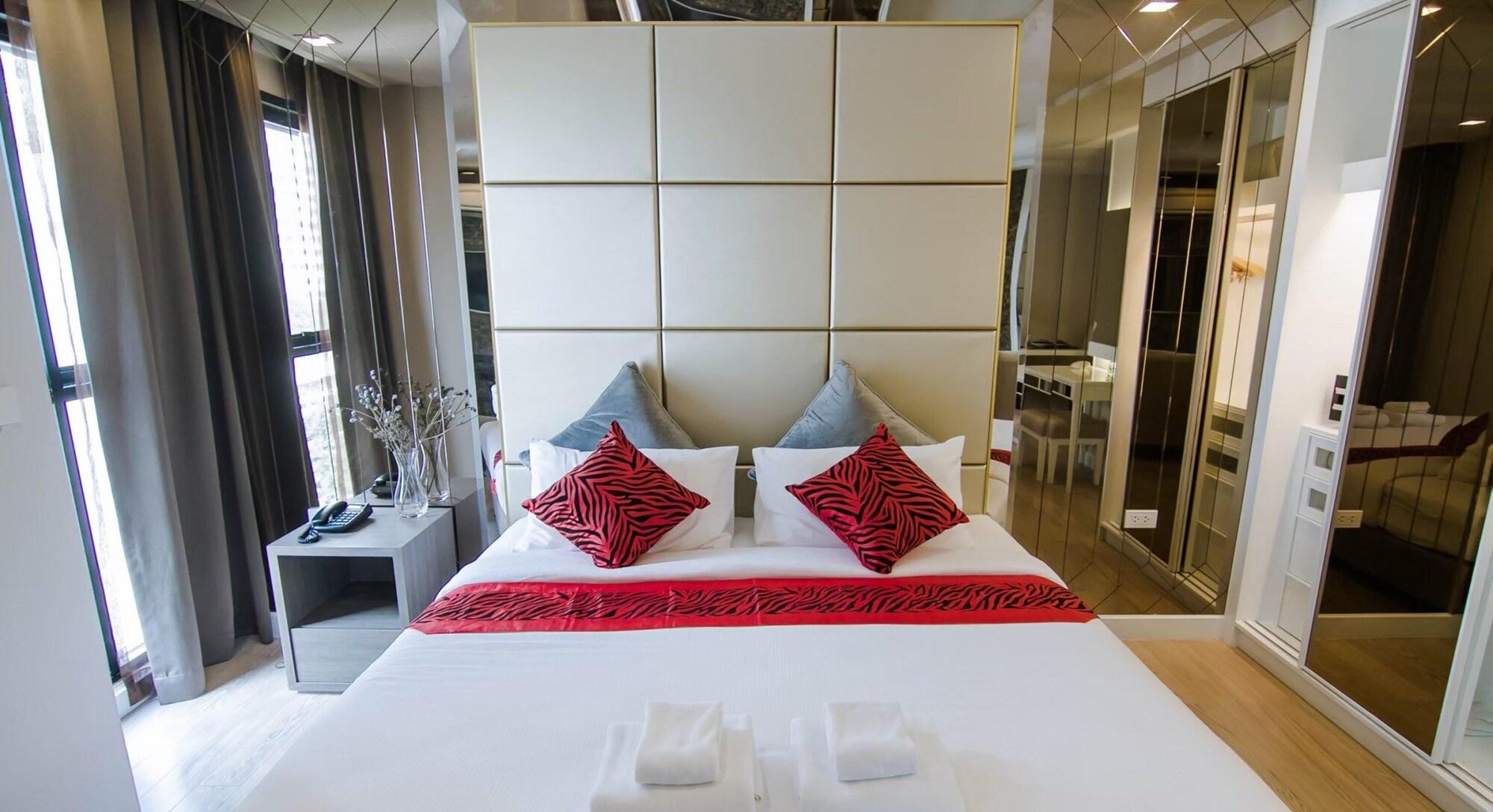 Hope Land Sukhumvit 8 Hotel