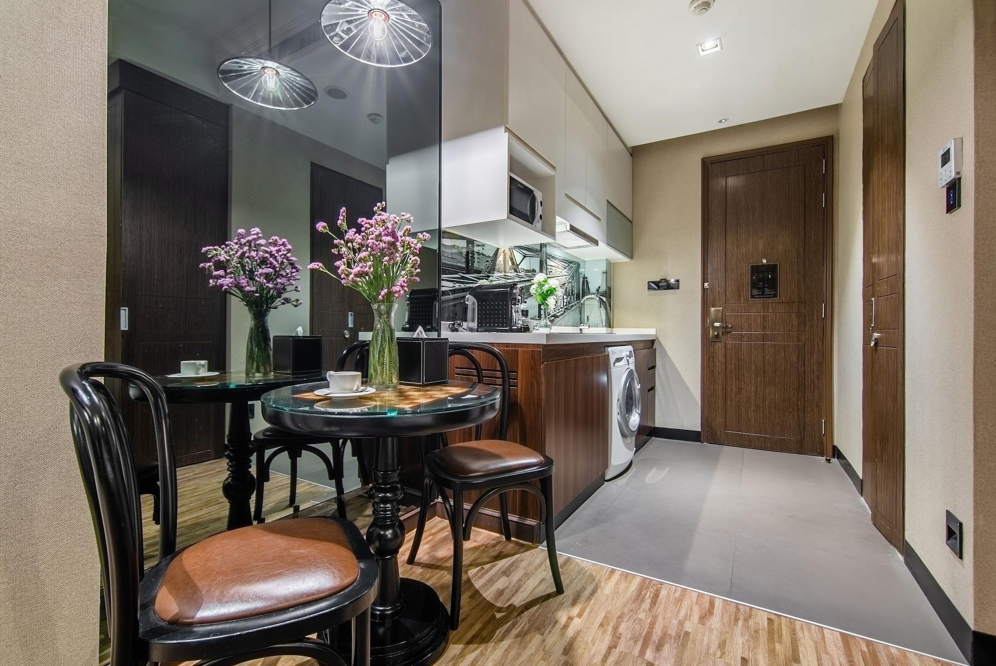 Metropole Hotel
