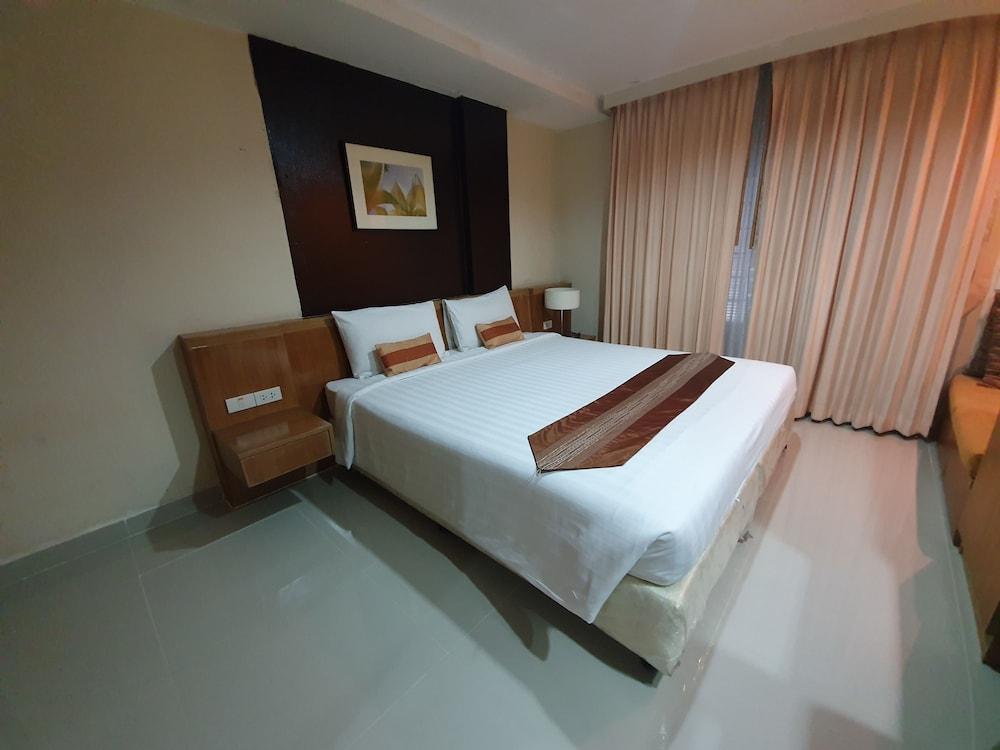 Silom Convent Garden - Sha Extra