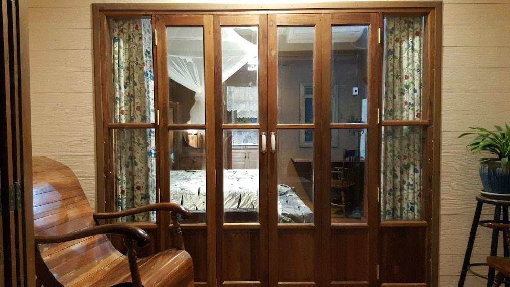 Bangluang House Hotel