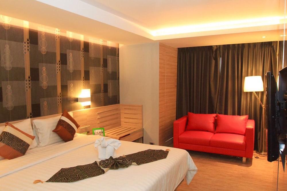 Aspira Sukhumvit - Sha Certified Hotel