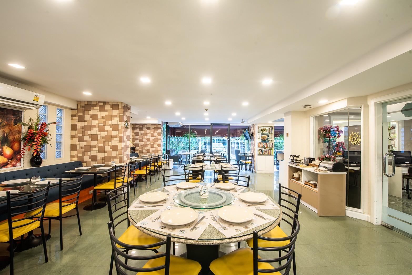Roseate Ratchada Aparthotel Bangkok