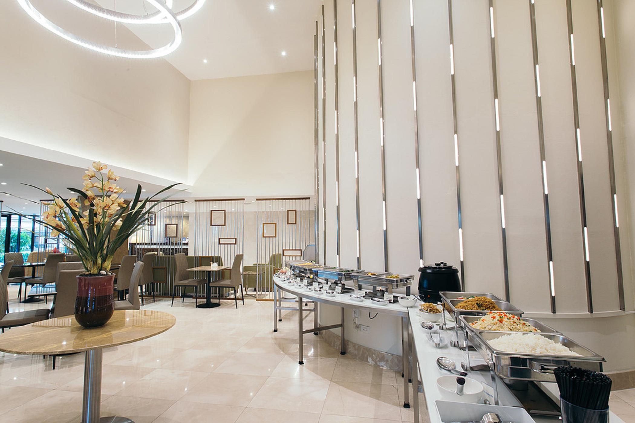 Thomson Huamark Hotel