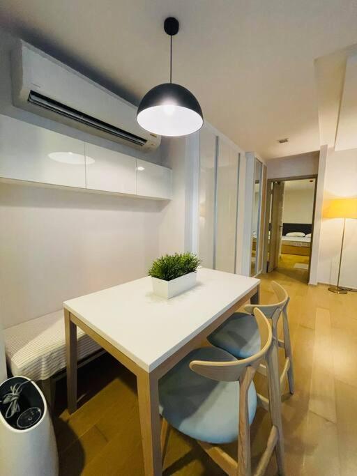 Cozy Spacious 1bed 1bath 500m Bts Thonglor Apartment Bangkok