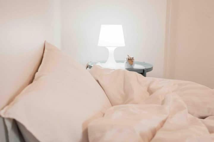 Căn hộ Cozy 1br Walk To Bts And Airport Rail Link Close To Malls T