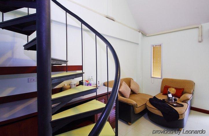 Floral Shire Suvarnabhumi Airport - Sha Extra Hotel 3*