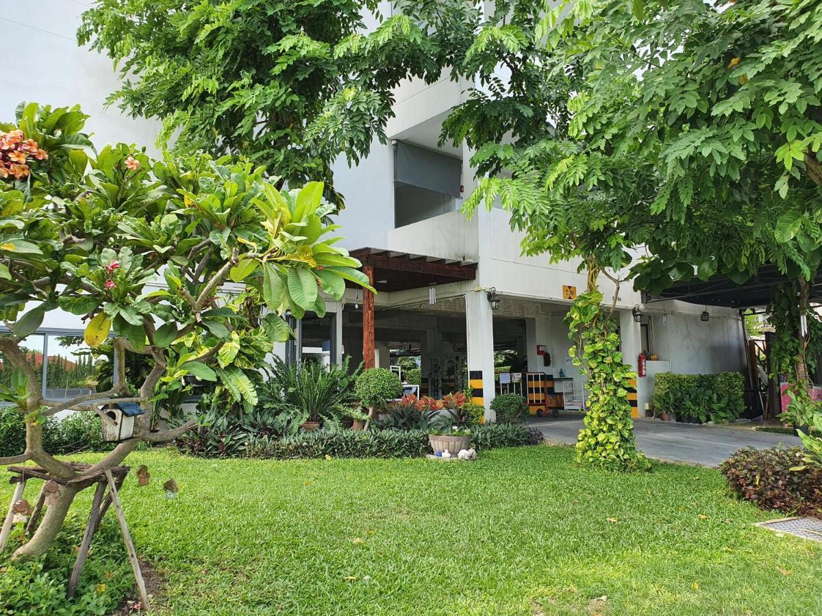 Baanrim Salaya Apartamento *