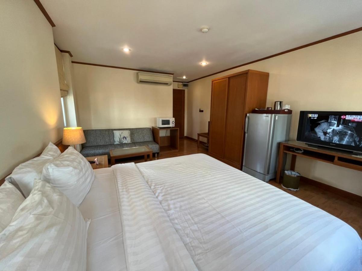Jhouse Thonglor Khách sạn Bangkok