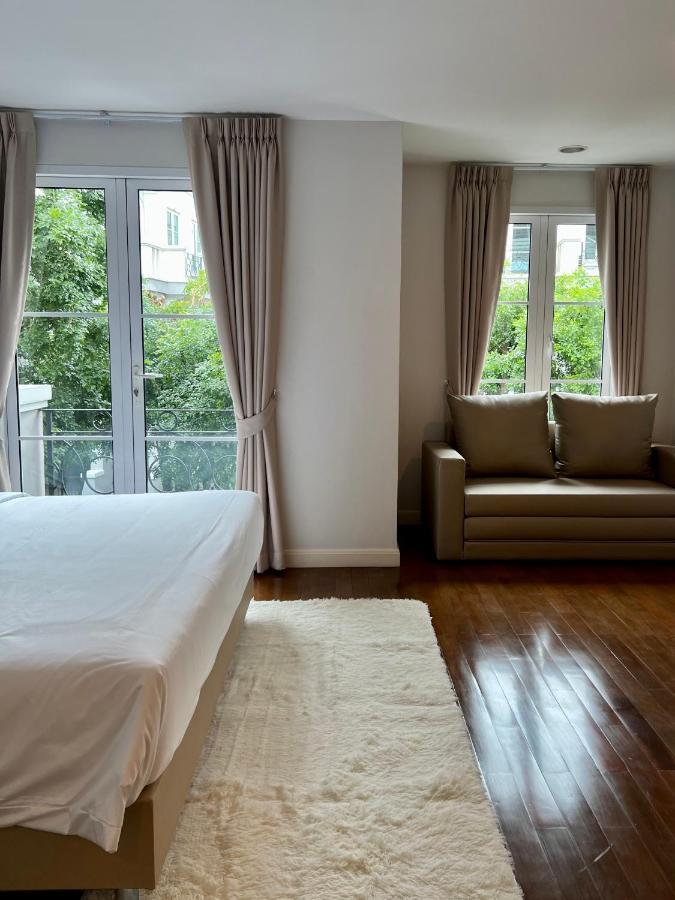 Entire 3br Townhome In Sukhumvit, Shared Pool, Near Bts&mrt Asok Casa de férias