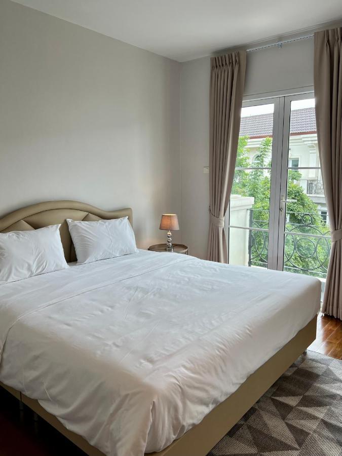 Entire 3br Townhome In Sukhumvit, Shared Pool, Near Bts&mrt Asok Casa de férias