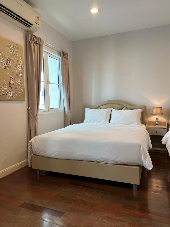 Entire 3br Townhome In Sukhumvit, Shared Pool, Near Bts&mrt Asok Casa de férias Banguecoque