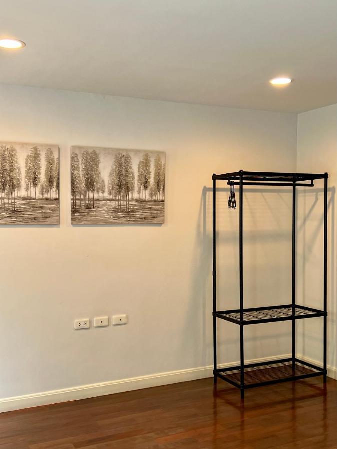 Casa de férias Entire 3br Townhome In Sukhumvit, Shared Pool, Near Bts&mrt Asok