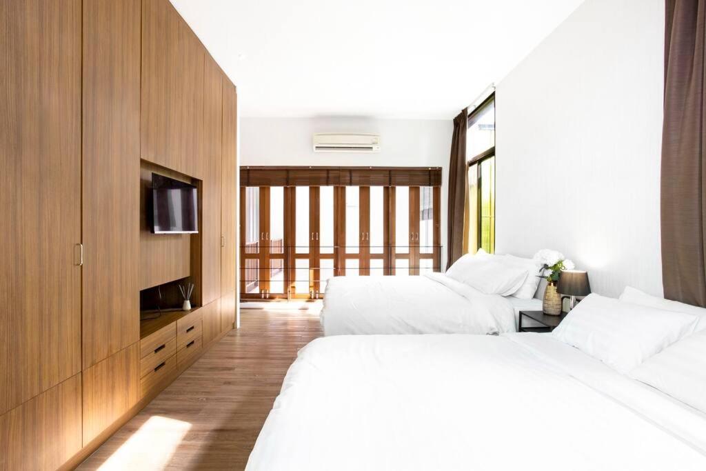 Vila Luxury Pool Thonglor Bangkok
