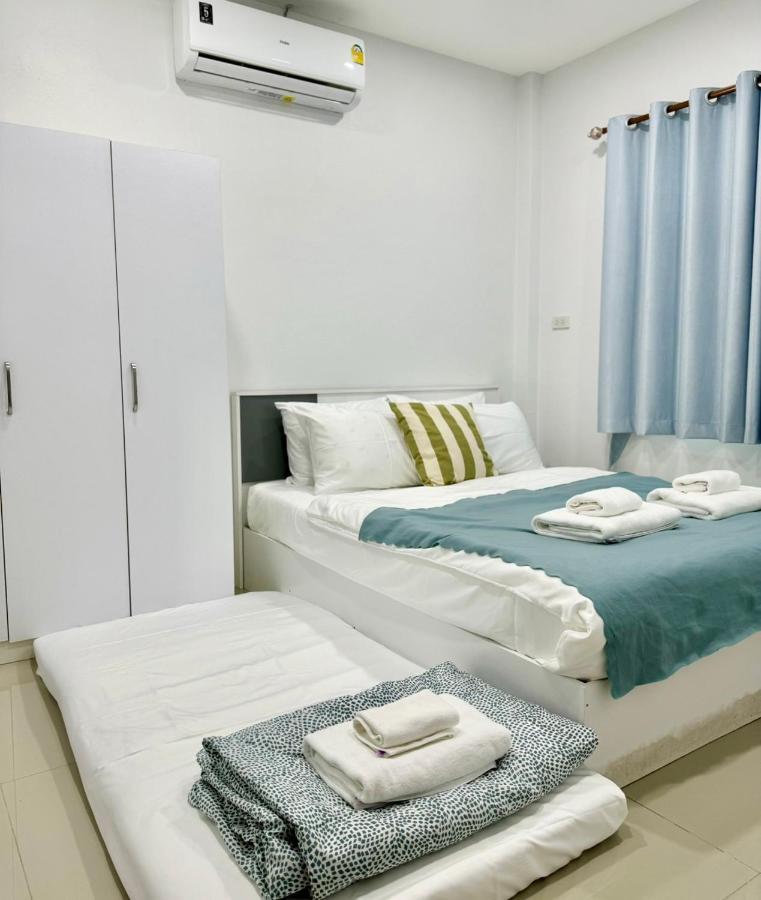 Miq Hk111-4br Ratchada-huaykwang 14pax