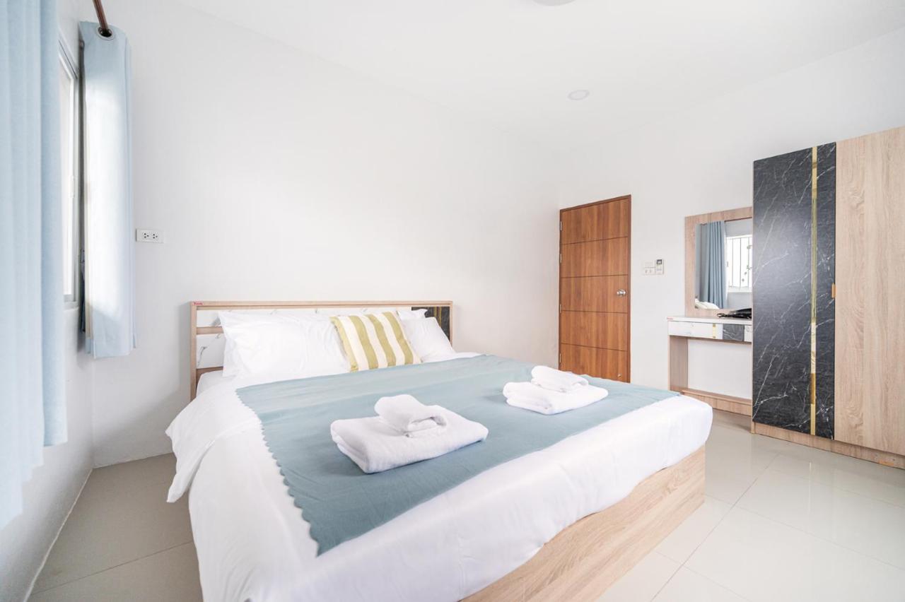 Apartment Miq Hk111-4br Ratchada-huaykwang 14pax