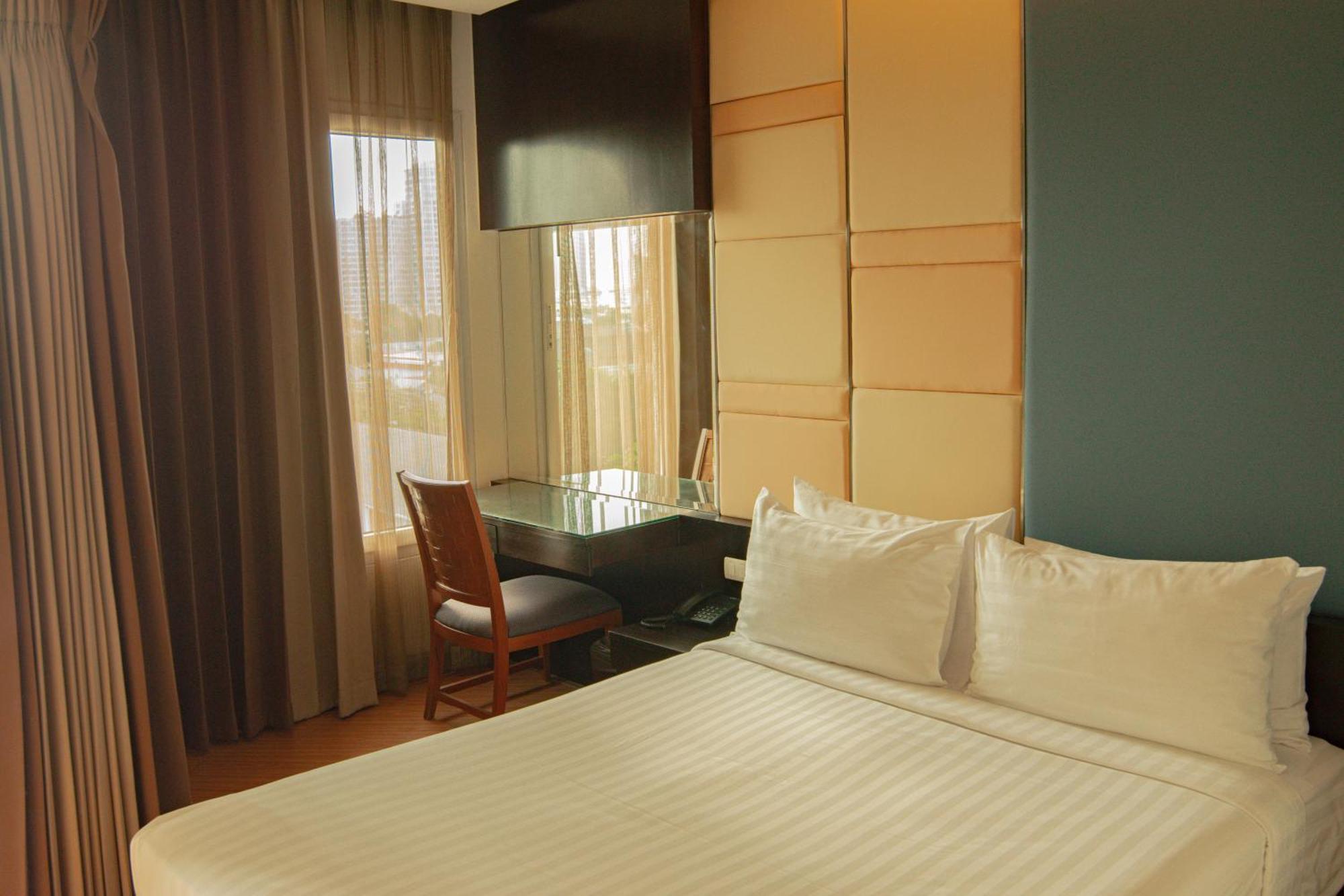 The Sunreno Sha 3*