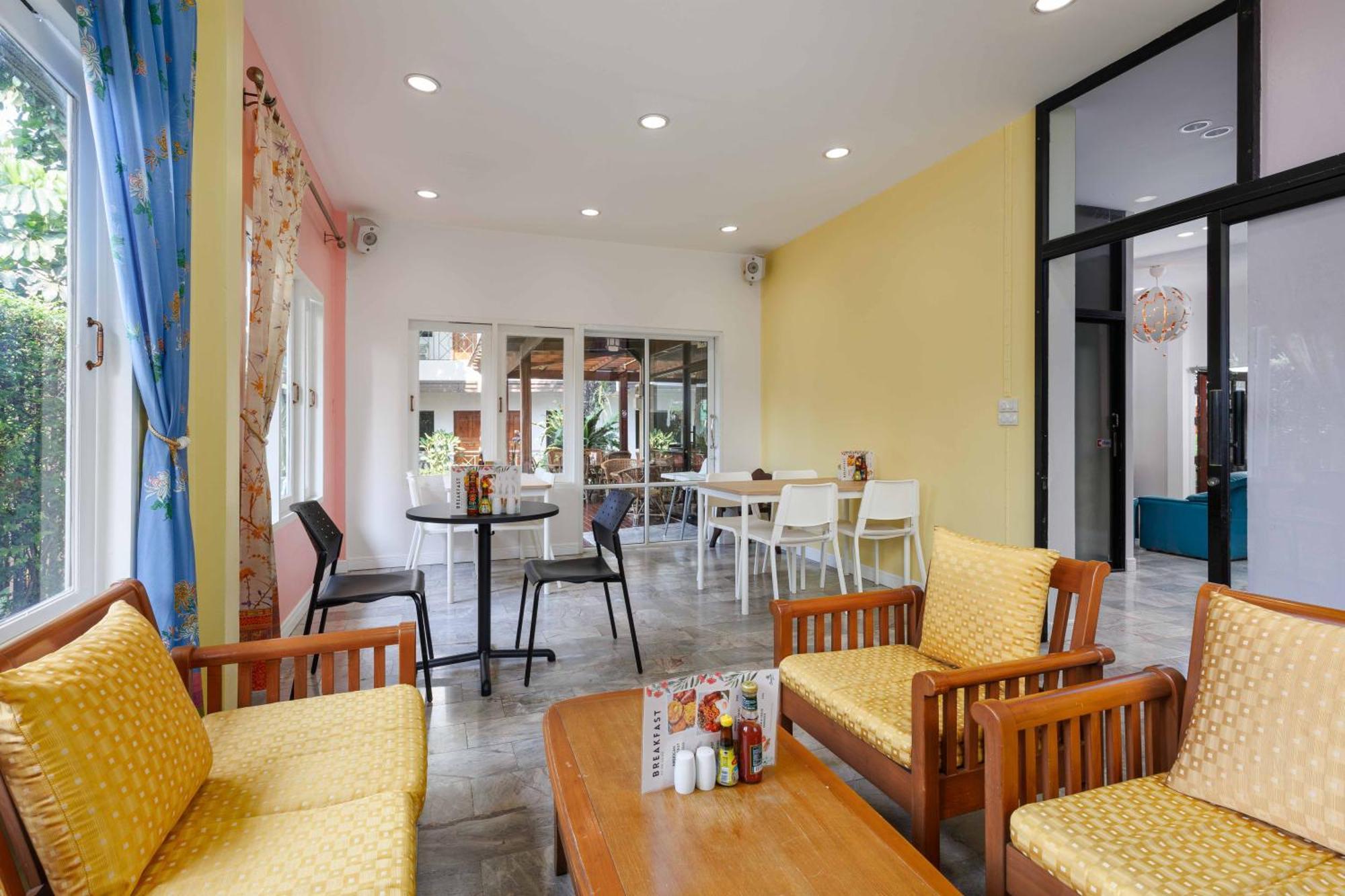 Khách sạn Charlie House Pin Klao 3*