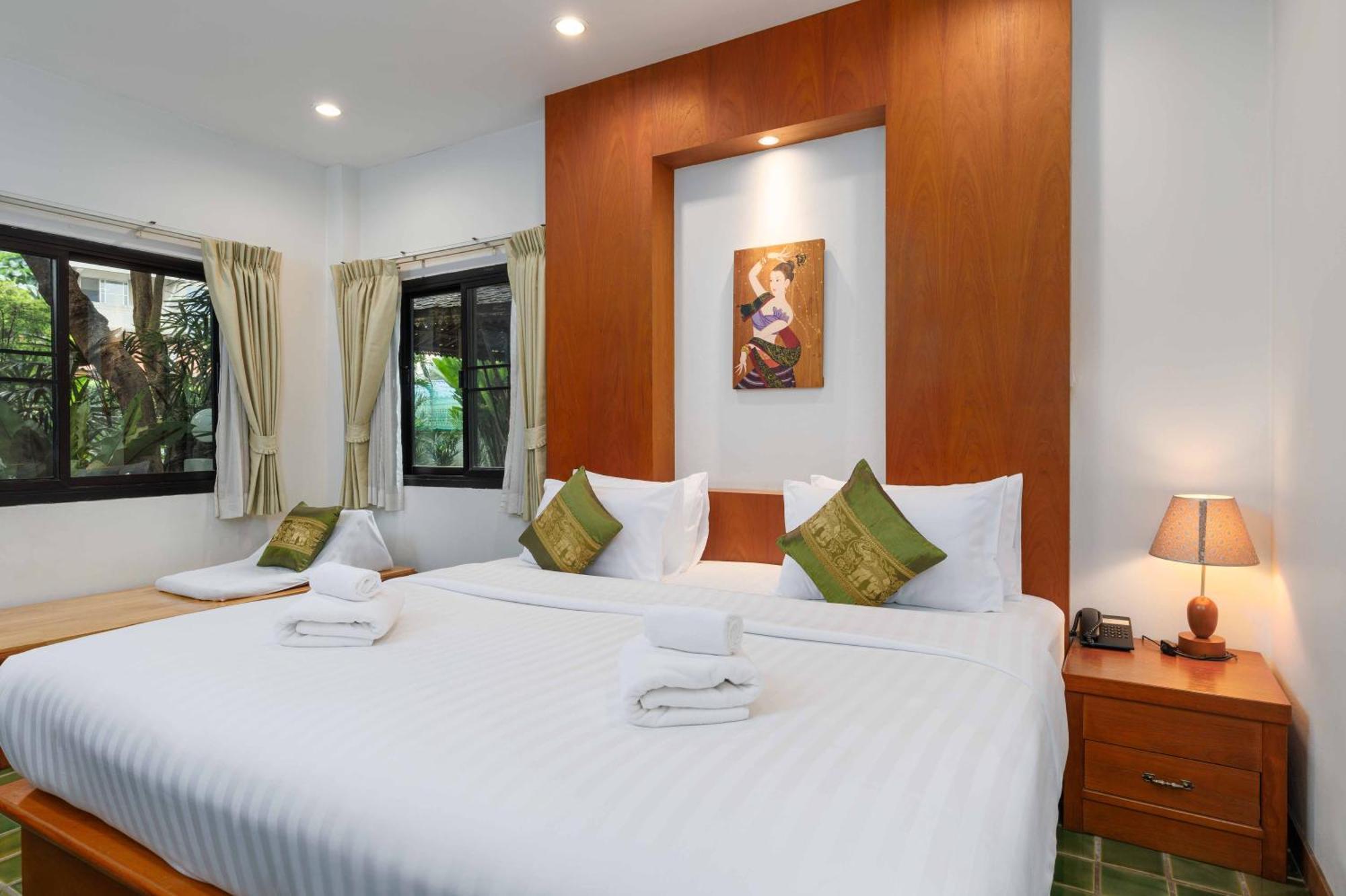 Khách sạn Charlie House Pin Klao 3*