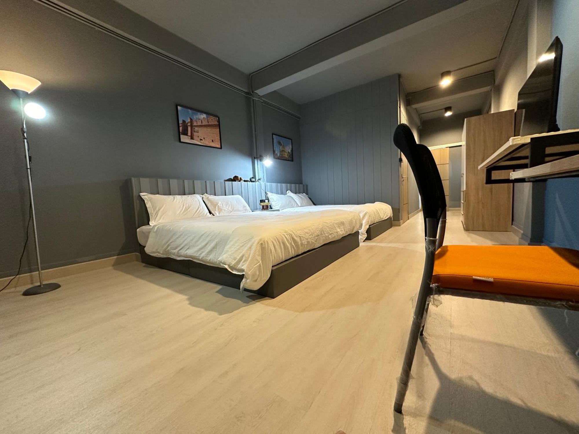 Vibe, House, 7 Mins To Bts, Center, Private In Sathon, Private Bathroom, Bangkok, Thailand Pensión *