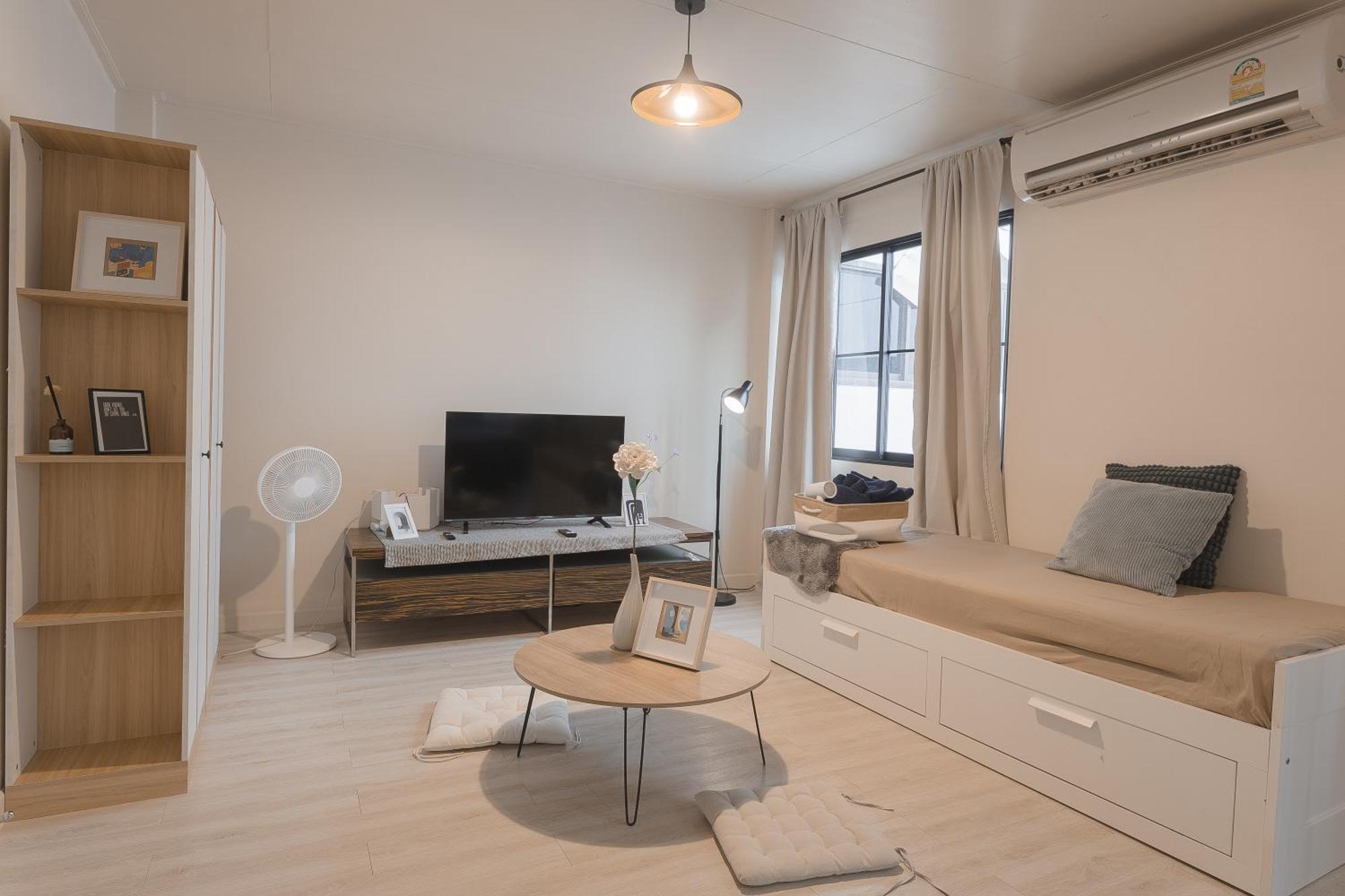 Private House 5bedrooms At Thonglor 4bath5toilet 10people Feriehus