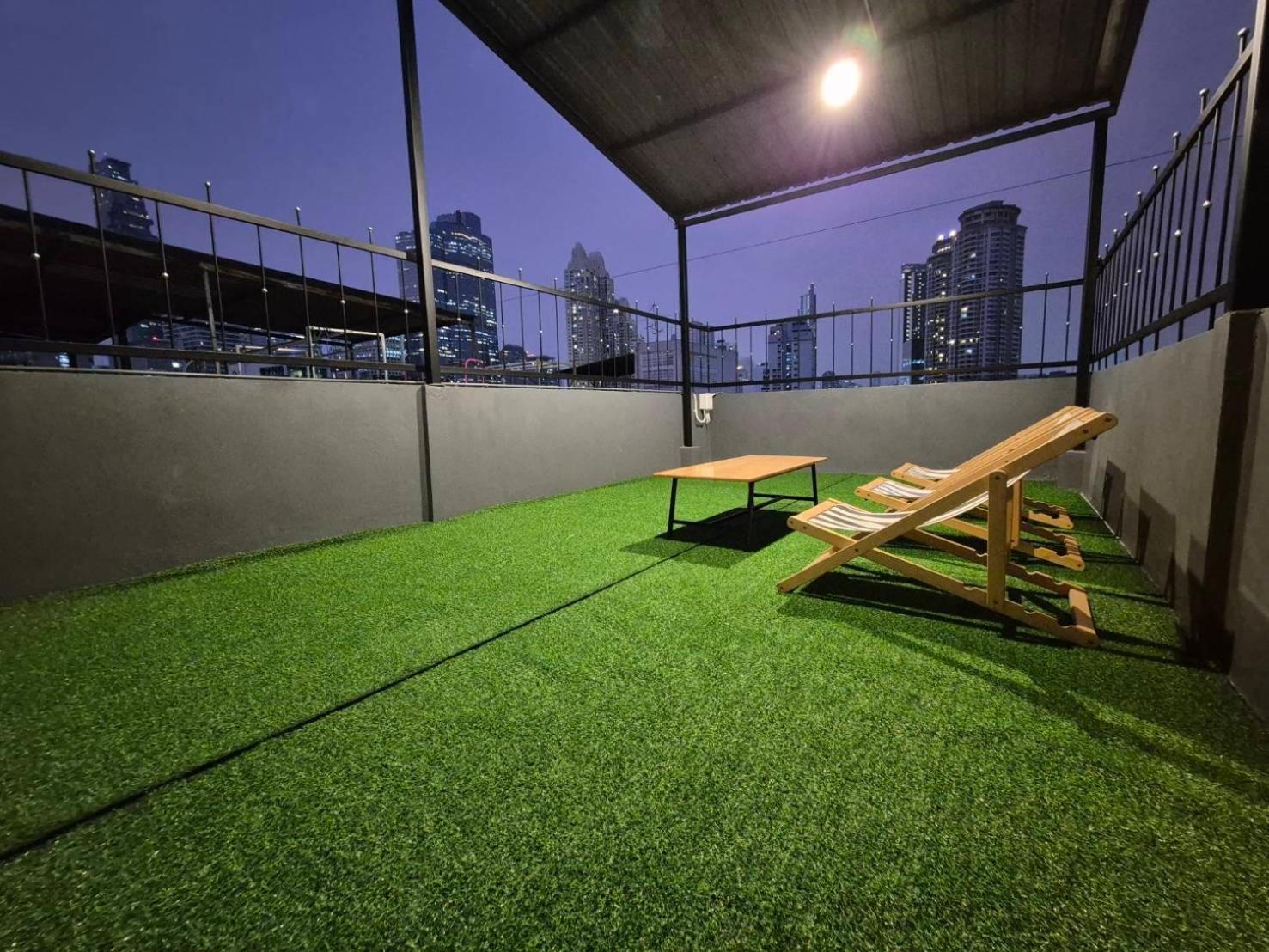 Pensión Vibe, House, 7 Mins To Bts, Center, Private In Sathon, Private Bathroom, Bangkok, Thailand Bangkok
