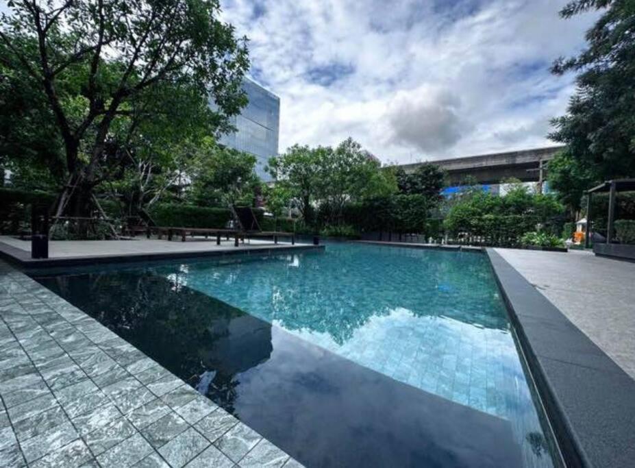 S87 Ramada Sukhumvit 87 Bts Onnut Swim Gym 711 Appartement Bangkok