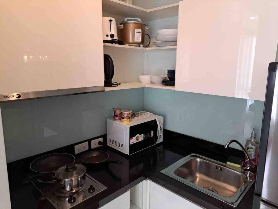 1 Bedroom In Sukhumvit Cbd 5 Min To Bts Phromphong Appartamento Bangkok