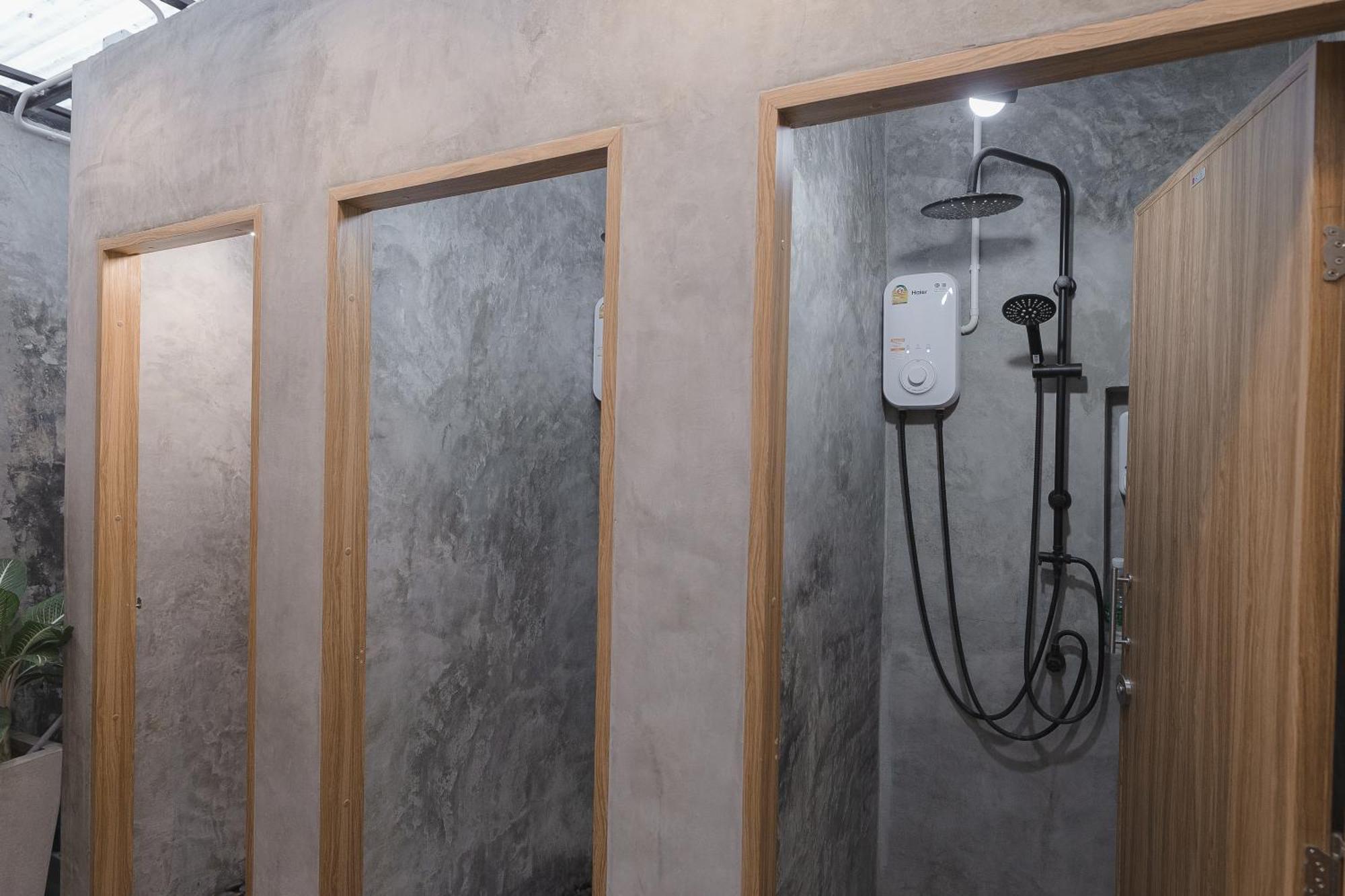 Private House 5bedrooms At Thonglor 4bath5toilet 10people Feriehus *