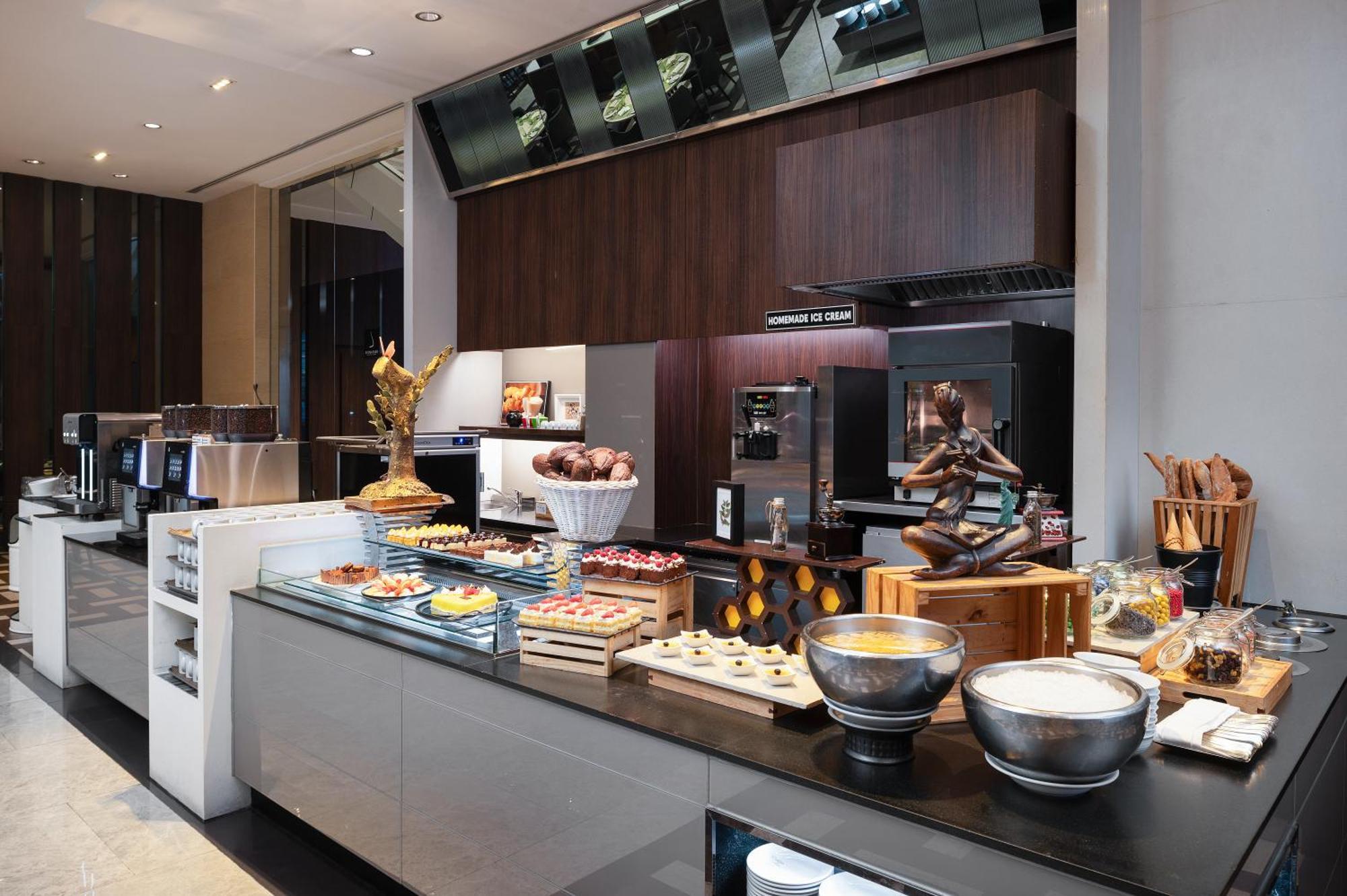 Hotel Pullman King Power 5*