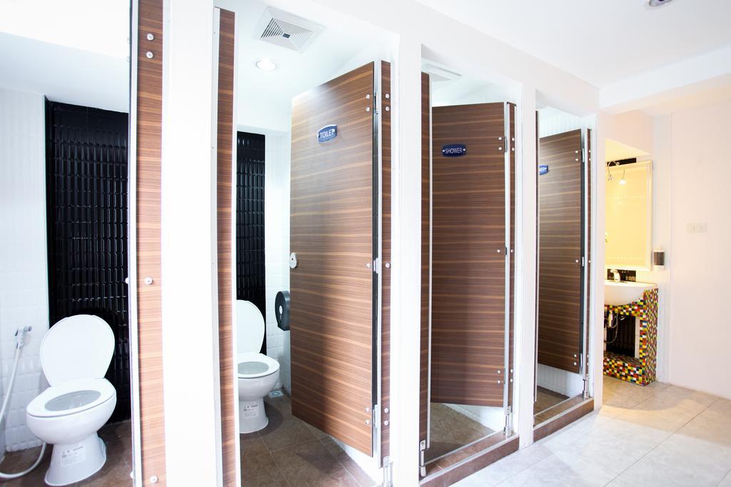 8 Sukhumvit Soi 8 Hostel